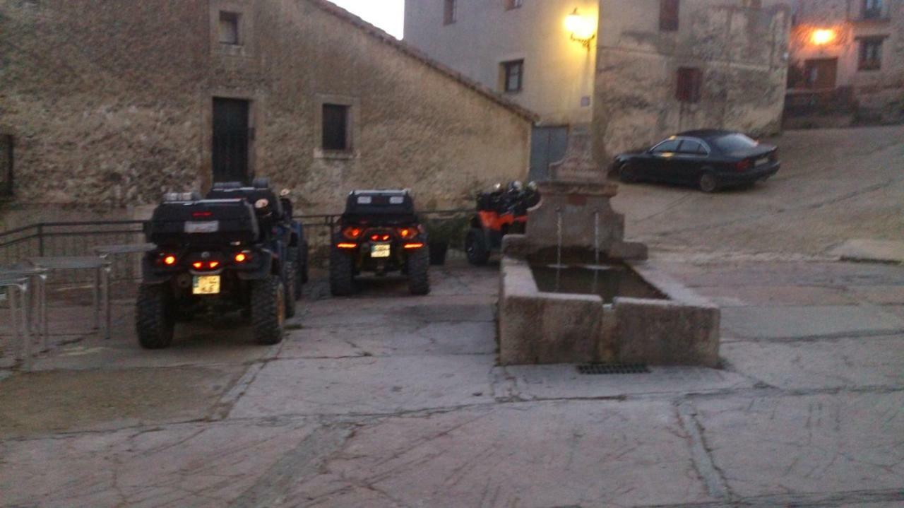 Hotel Rural Grado Del Pico Exterior photo